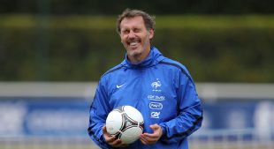 Laurent Blanc is wary of the threat England pose